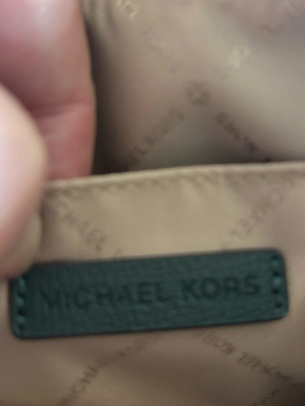 Michael Kors Jet set travel extra large zip clutch